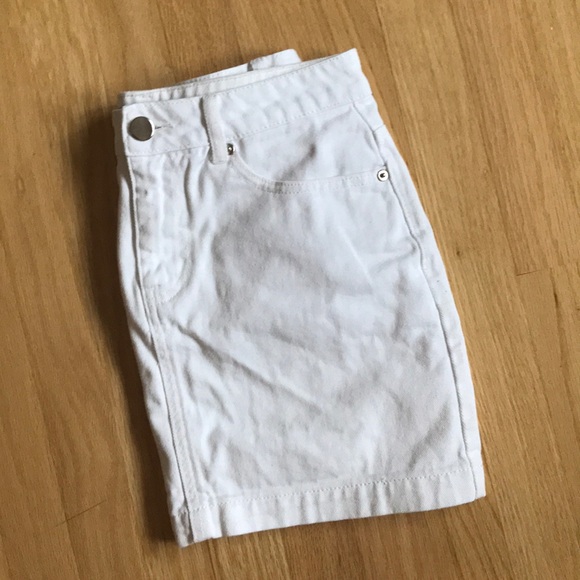 F21 Jean Skirt - Picture 3 of 4